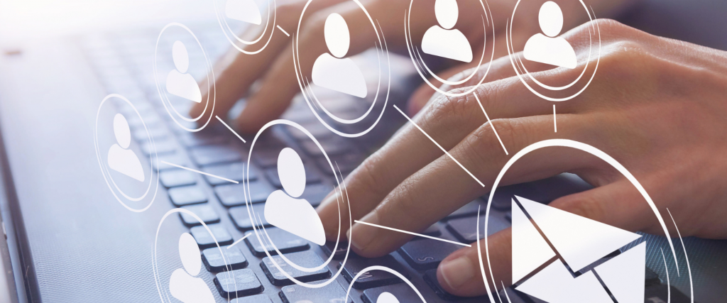 Image illustrant la création d’une base de contacts qualifiée pour une campagne e-mailing.